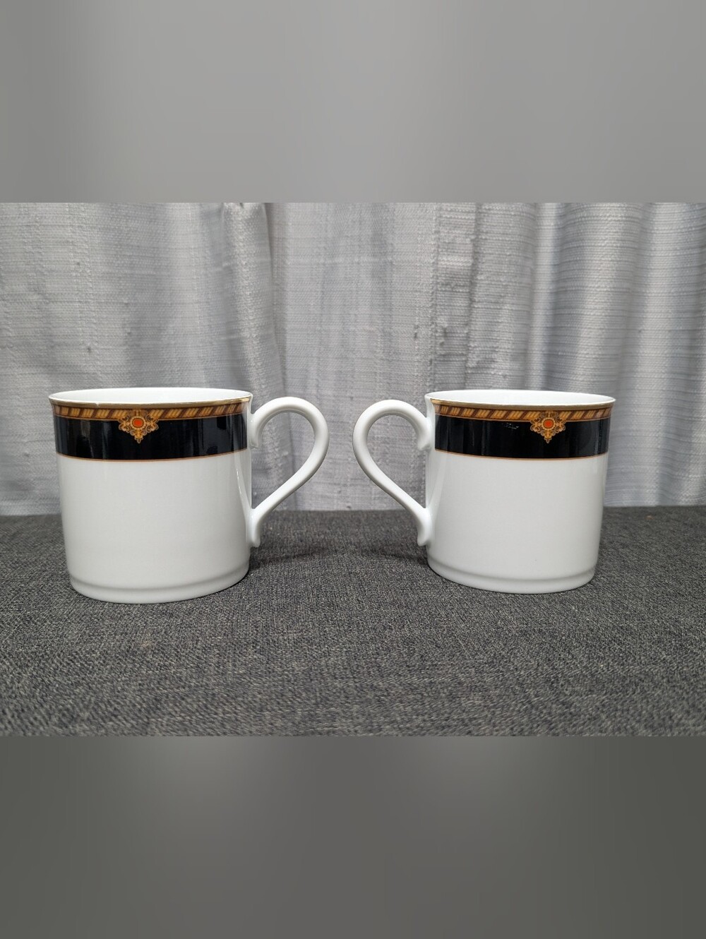 Southbury by Wedgwood Fine China Mug Coffee Tea Cup 1995 Set Of Two